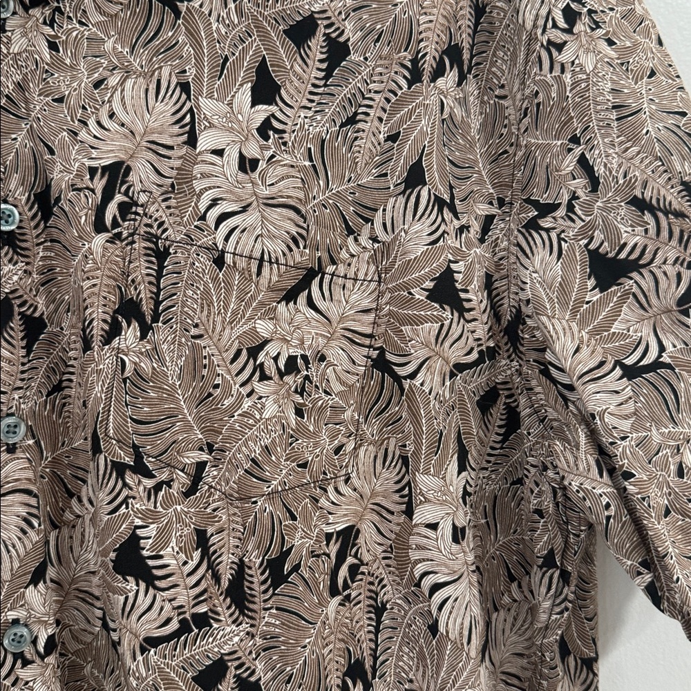 Tori Richard mens brown and black button down aloha shirt - Picture 3 of 5